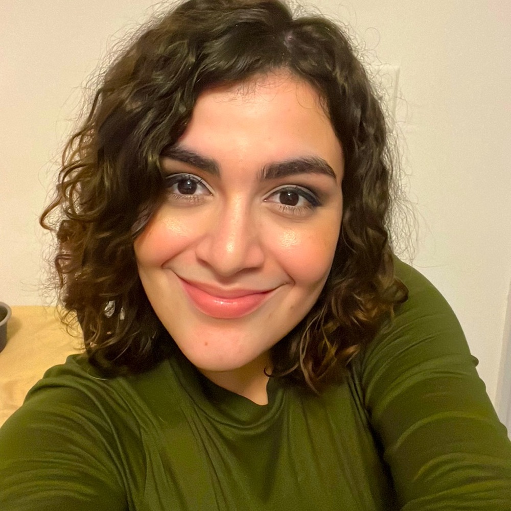 Meet your Posher, Paola